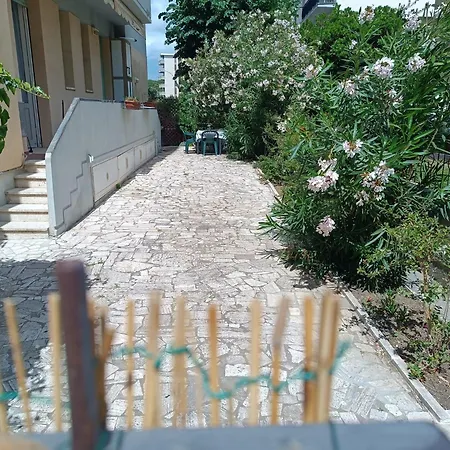 House Apartment *