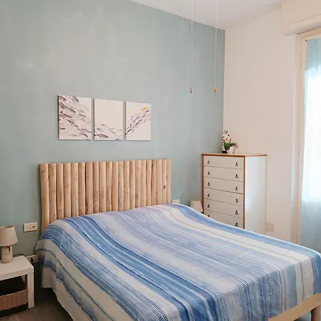 Apartment House *