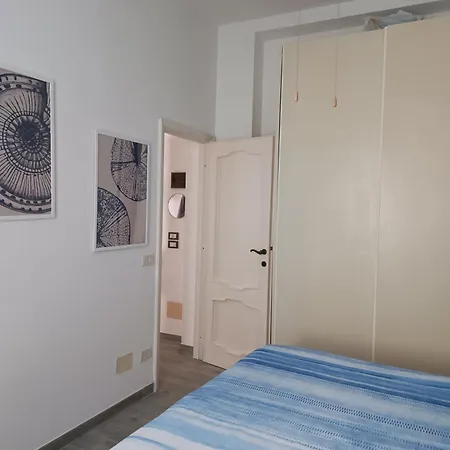 House Apartment *